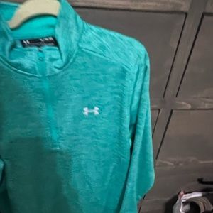 Women’s Under Armour quarter zip pullover